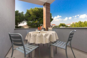 Apartments Mila - 100m from the sea